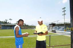 El técnico “Toño” García es uno de los jóvenes entrenadores que está haciendo su paso por el ascenso.