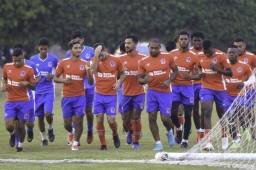 El Olimpia se preparará en estos 15 días de parón del torneo jugando algunos amistosos para darle rodaje a los futbolistas que han tenido poca participación.