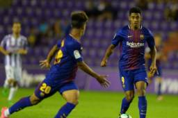 Lozano anotó un gol y dio una asistencia en su primer partido oficial con el Barcelona B.