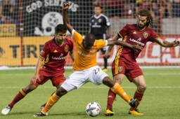 Boniek García ingresó en el segundo tiempo pero poco o nada pudo hacer para los intereses del Dynamo.