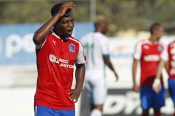 Kevin Álvarez no la pasa nada bien en Olimpia desde su fuerte encontronazo con Osman Madrid. Foto DIEZ