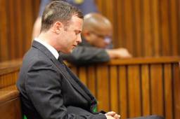 Oscar Pistorius fue condenado en 2015 a 13 años y seis meses por asesinar a su novia, la modelo Reeva Steenkamp.