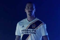 El espigado delantero sueco Zlatan Ibrahimovic fue anunciado como fichaje galáctico del Galaxy.