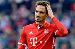 El defensa alemán, que se quedó el sábado en el banquillo en la victoria de su equipo frente al Borussia Dortmund por 4-1, no estará el miércoles ante Real Madird. Foto AFP