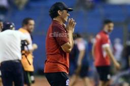 Pedro Troglio reaccionó tras la derrota ante Marathón y ahora asegura que en casa deberán darle vuelta al resultado.