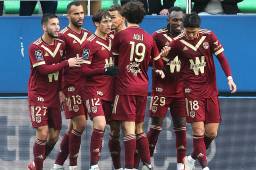 El hondureño Alberth Elis y Girondins se impusieron 2-1 de visita ante Troyes y se alejan de la zona de peligro. Foto AFP