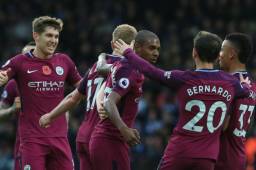 El Manchester City ganó, pero de manera sufrida y sigue mandando en Inglaterra.