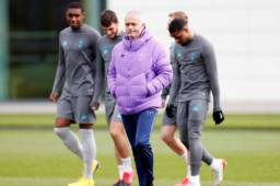 Mourinho pidió perdón al club y sus aficionados por haberse saltado la cuarentena.