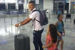 Bryan Acosta salió muy ilusionado en esta que será su primera etapa en el extranjero. Foto: Redes.