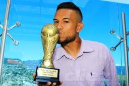 Carlos 'Chino' Discua dice que este premio de DIEZ lo compromete para el 2017. También habla de la Selección de Honduras y de su sueño de ir al Mundial de Rusia. Fotos Ronald Aceituno