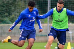 Antony 'Choco' Lozano anda con la puntería fina y este día marcó un bonito gol en el entrenamiento del Cádiz previo al partido del fin de semana ante el Atlético.