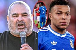 “Mbappe habla de valores y vive con un travesti”.