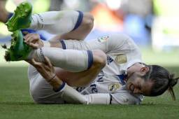 Bale volvió a sufrir otra lesion y fue reemplazado en la primera parte.