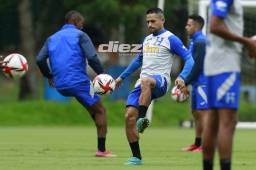 Omar Elvir asegura que en el interior de la Selección de Honduras no renuncian al sueño de Qatar 2022. Fotos Neptalí Romero