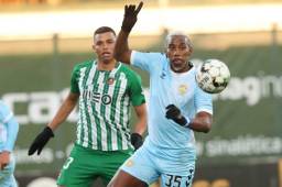 El delantero hondureño, Bryan Róchez, se juega en la antepenúltima fecha del campeonato su salvación pero nada más y nada menos frente al Boavista.