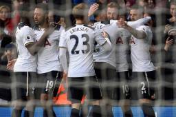 El Tottenham sabía de la importancia de llevarse los tres puntos ante un rival que merodea los puestos europeos. Fotos EFE Y AFP