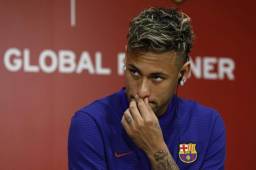 Neymar tiene en incertidumbre al barcelonismo. Aún no se sabe su decisión.