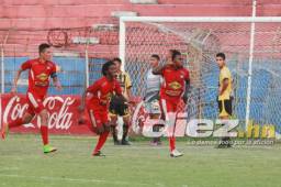 Chestyn Onofre aprovechó un tiro libre a favor del Vida y bastó para derrotar a Real España.