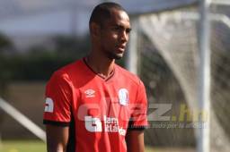 Jerry Bengtson espera llevarse los tres puntos del Yankel Rosenthal este sábado.