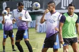Raúl Cáceres confirmó que Nelson Muñoz y Juan Ramón Mejía regresan a la titularidad ante Real España. Foto DIEZ