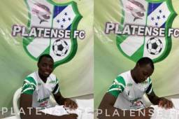 El colombiano cuando firmaba su contrato por un año con e club.