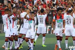 Alajuelense se ha retirado abucheado tras perder un nuevo partido en Costa Rica.