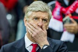 Arsene Wenger comienza a sufrir las bajas en el Arsenal.