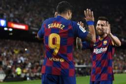 Messi y Suárez marcaron en la goleada del conjunto catalán sobre Sevilla en el Camp Nou.
