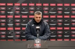 El estratega de los azules espera que sus futbolistas puedan adaptarse a las condiciones del campo.