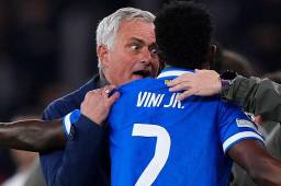 José Mourinho salió expulsado del partido entre Benfica vs Real Madrid.