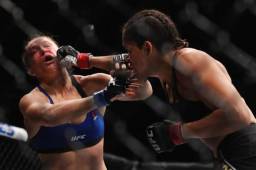 Ronda Rousey encajó su segunda pelea perdida en su historia en la UFC.
