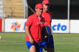 El técnico Olimpia, Pedro Troglio, no esconde que la partida de Michaell Chirinos afecta sus planes. Fotos Ronald Aceituno