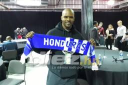 El hondureño Brian Flores posó para DIEZ durante el Super Bowl.