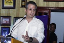 Elías Burbara dice que Real España solo reforzó las áreas que consideraban necesarias y ve a su equipo listo para pelear por el título. Foto DIEZ