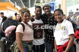 Darixon Vuelto se despidió de su familia y partió con mucha ilusión a Estados Unidos para integrarse al Portland Timbers. Foto DIEZ