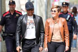 Dani Alves: “Allá donde voy sobrevivo”.