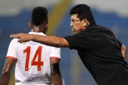 Carlos Martínez dice que Real Sociedad mereció mejor suerte ante Real España y criticó a sus jugadores por no saber manejar los últimos minutos de cada tiempo. Foto Neptalí Romero