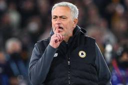 Mourinho se ha caracterizado por ser uno de los técnico más exitosos y polémicos de los últimos años.