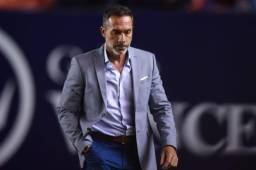 El técnico Gustavo Matosas se encuentra envuelto en un escándalo en México tras filtrarse audio donde pide una parte del traspaso de un jugador.