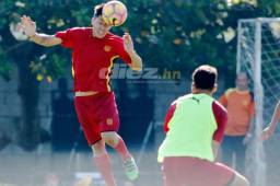 Domingo Zalazar entrena para ser titular este sábado ante Honduras Progreso. Foto Neptalí Romero