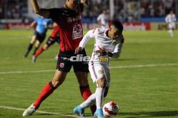 Los 15 minutos donde Olimpia ahogó al Alajuelense; gol de José Pinto y un penal errado por Bryan Moya