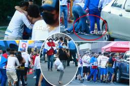 Una pelea entre barras de Olimpia y Real España en las afueras del estadio Morazán provocó una balacera que las autoridades no pudieron controlar y decenas de personas corrían despavoridas buscando salvaguardarse. Hay más de 12 heridos.
