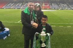 Emilio Izaguirre ganó su segunda Copa de Escocia con el Celtic.