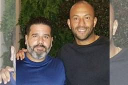 Muma Bernárdez junto al agante Pablo Martínez con quien comienza a trabajar como representante de futbolistas en Honduras.