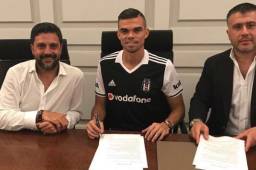El defensa Pepe ha firmado contrato por los próximos dos años con el Besiktas-.