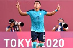 El delantero Luis Palma celebrando su anotación con la Selección de Honduras en los Juegos Olímpicos de Tokio 2021 frente a Nueva Zelanda. Fotos AFP