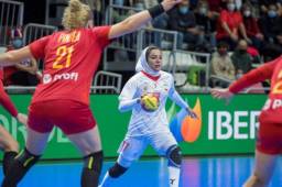 Hay nueva polémica en el mundial femenino de balonmano, se desaparece una jugadora Iraní.