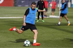 Jordi Alba se recuperó al 100% de su lesión y estará en el once titular de Ernesto Valverde para el enfrentamiento contra Real Madrid en el Santiago Bernabéu.