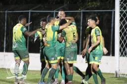 Kenrik Carcamo le dio el triunfo al Social Sol sobre Boca Júniors. (Foto cortesía Social Sol)