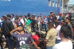 Los aficionados del Olimpia madrugaron al estadio Nacional para comprar las entradas para el partido de mañana que juegan frente a Pachuca por la Champions de Concacaf.